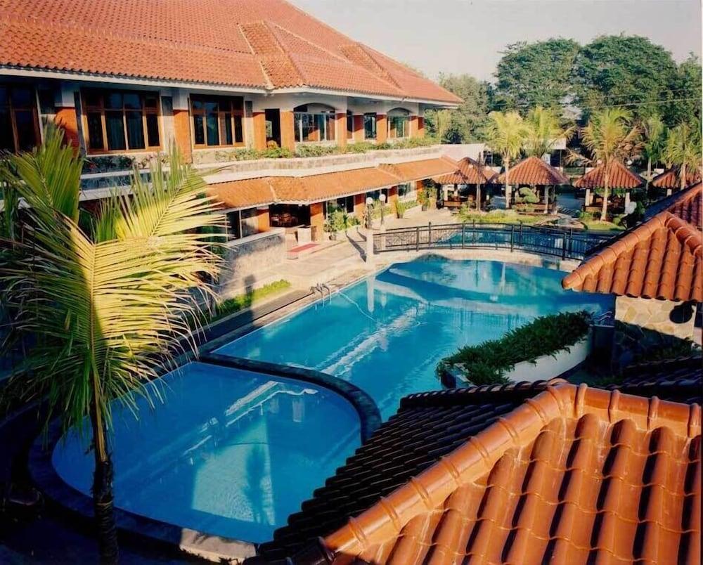 Hotel Serrata